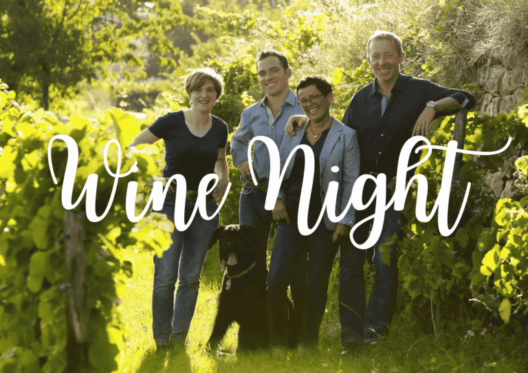 Zu sehen sind Menschen, die mit Weingläsern anstoßen und in der Mitte befindet sich ein Schriftzug "Wine Night".